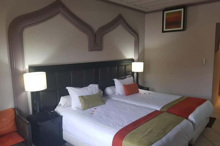 Room 21 of 37