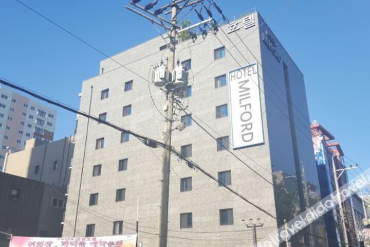 Hotel 1 of 9
