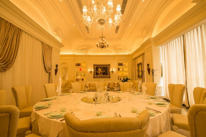 Dining 22 of 47