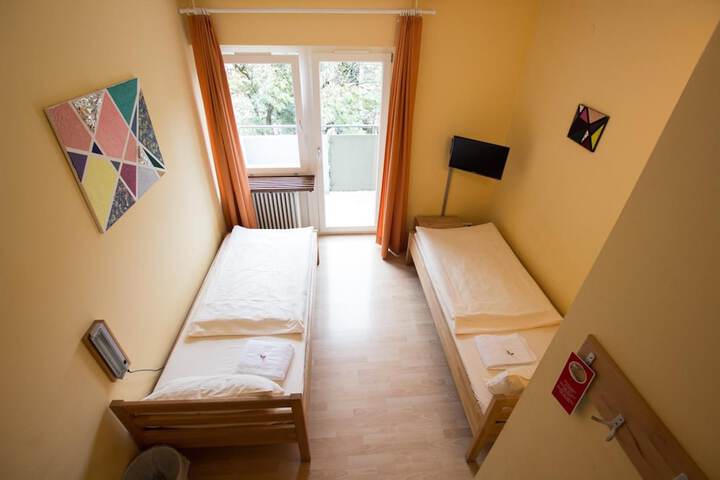 Room 13 of 57