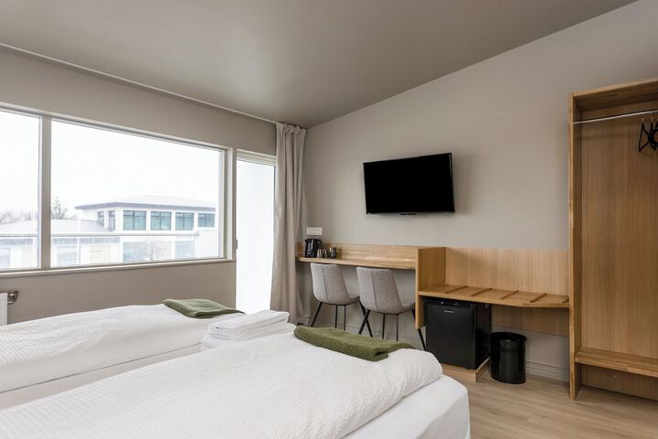 Room 6 of 49