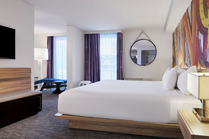 Quadruple King Size Bed (29 of 32)