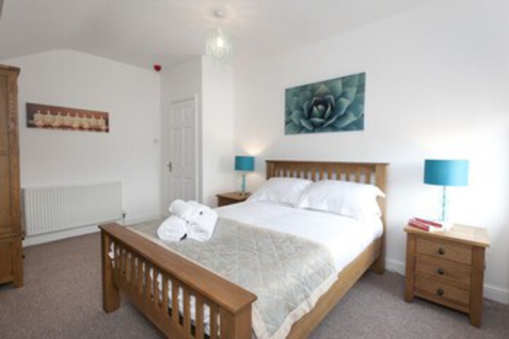 Room 12 of 23