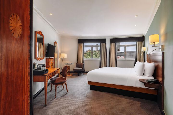 Room 52 of 129