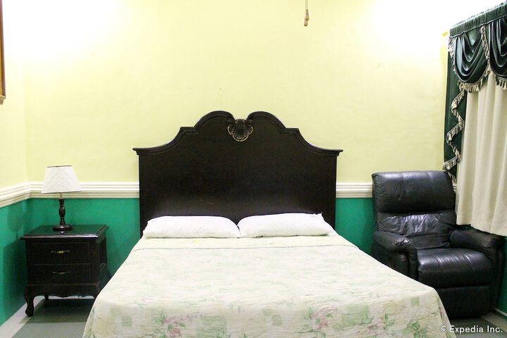 Room 17 of 58