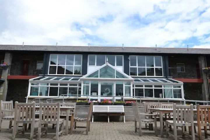 restaurant