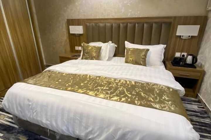 Room 3 of 5