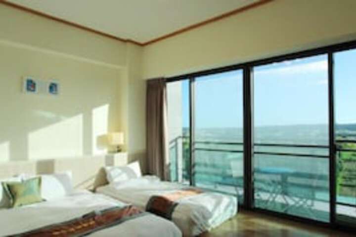 Room 12 of 24