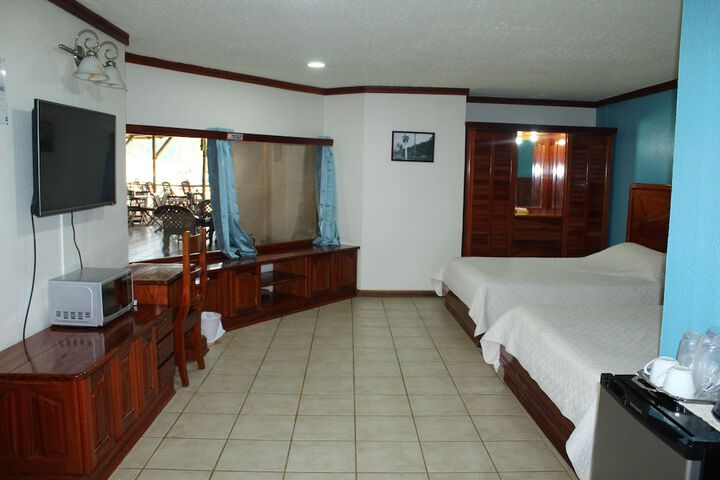 Room 5 of 44