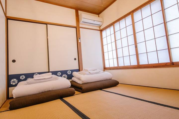 Room 32 of 71