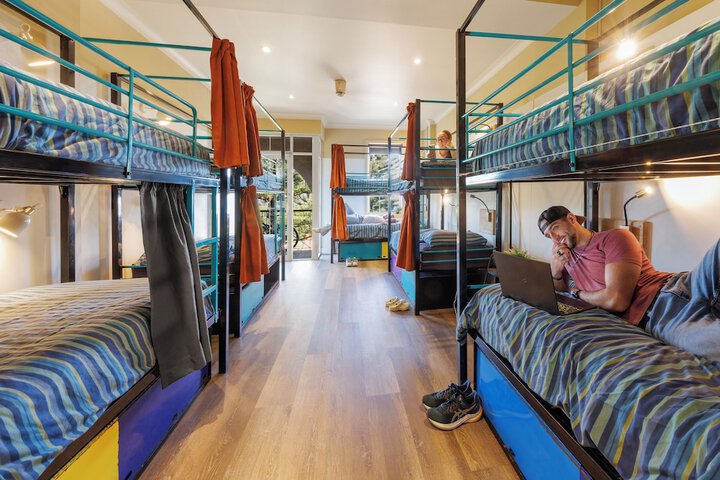 Room 9 of 21