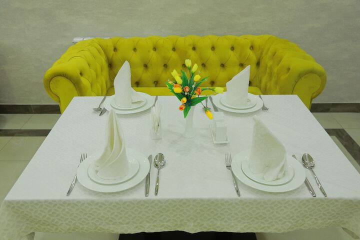 Dining 43 of 81