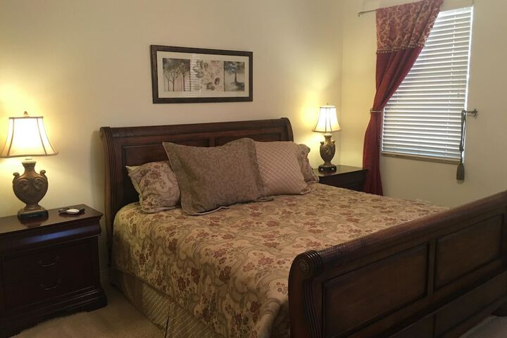 Room 4 of 36