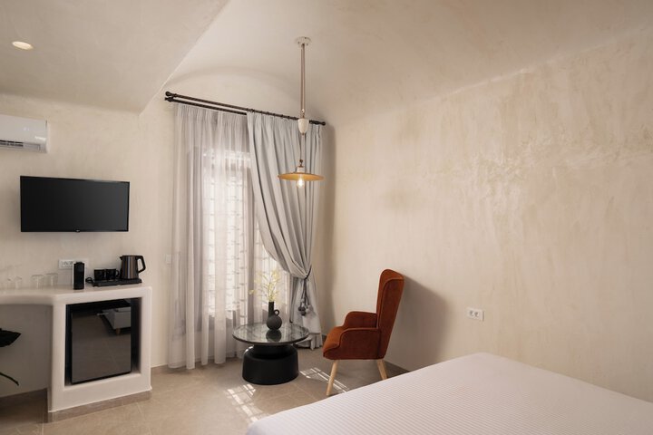 Room 70 of 174