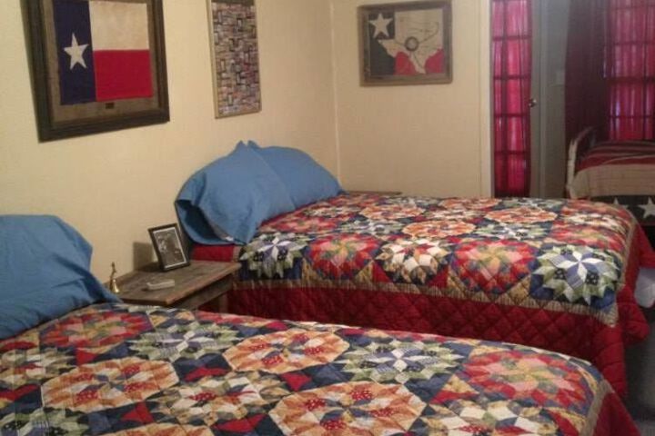 Room 2 of 21