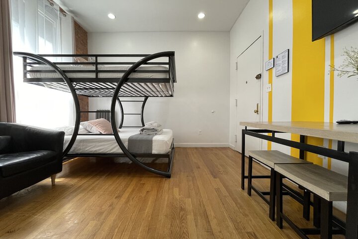 Room 170 of 236