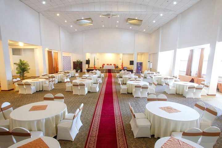 Ballroom/Hall 49 of 56