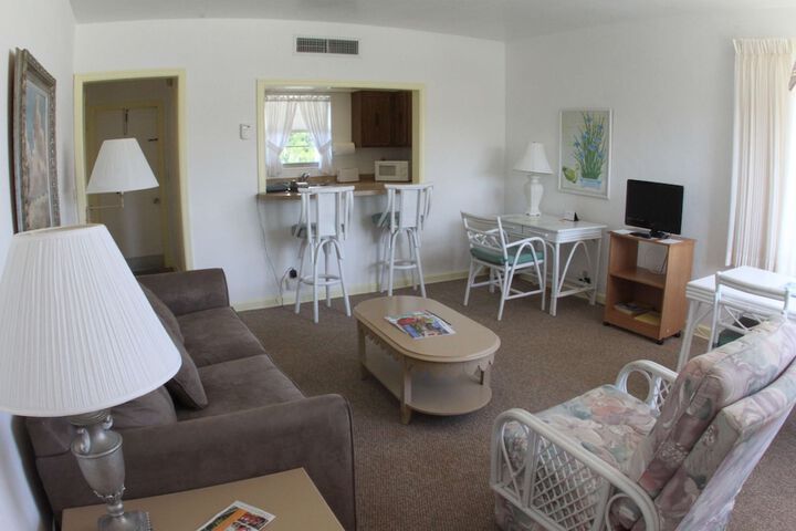 Room 2 of 41