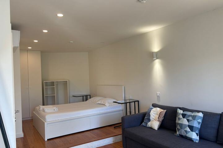 Room 28 of 287