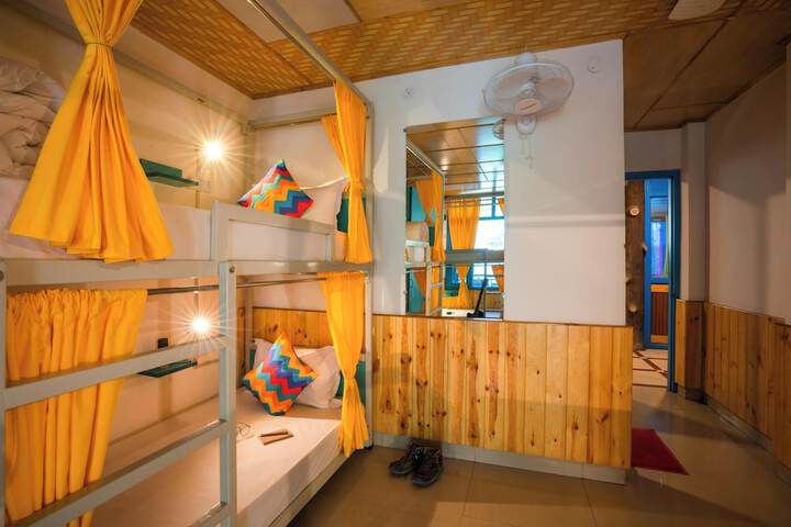 Room 13 of 70