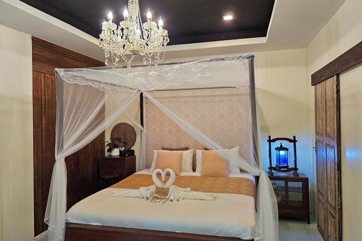 Room 42 of 268