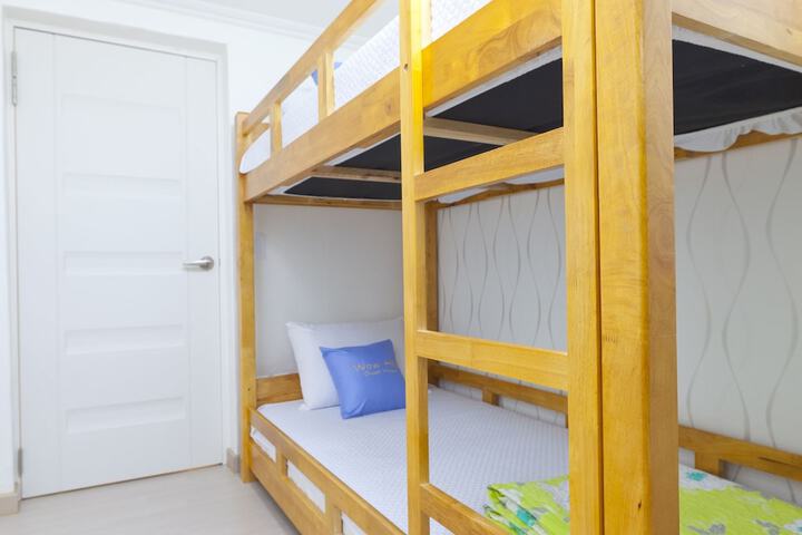 Room 30 of 70