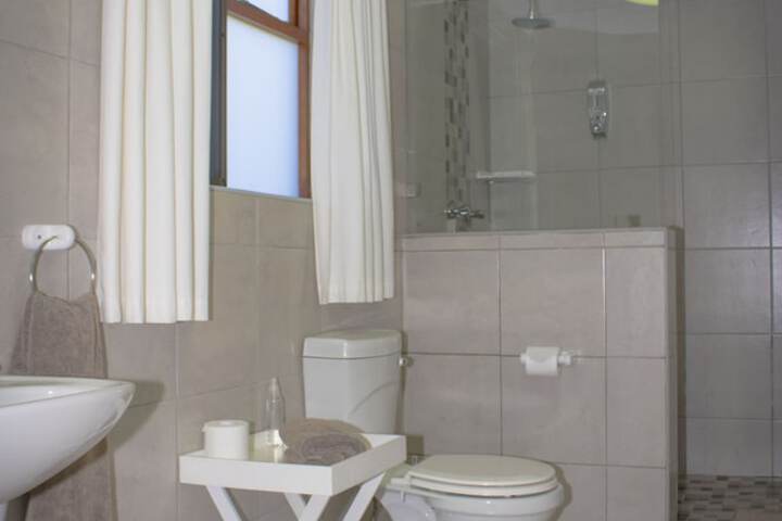 Room 46 of 98