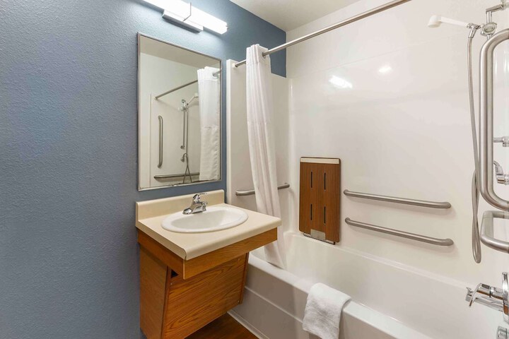 Room 20 of 26