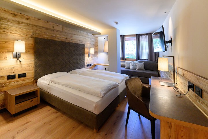 Room 10 of 92