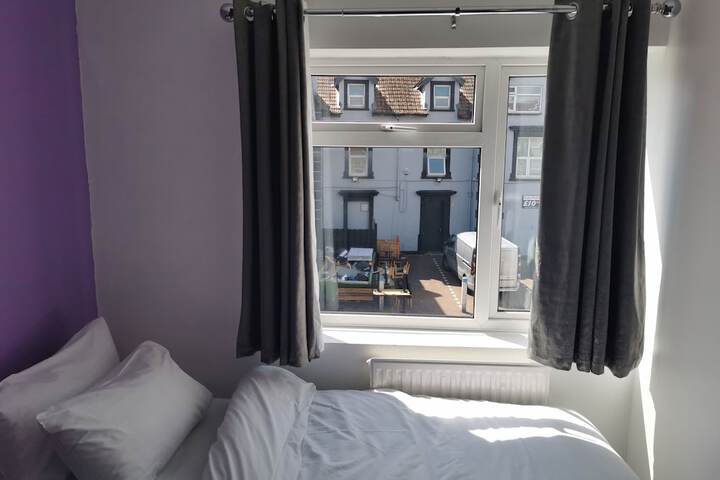 Room 19 of 69