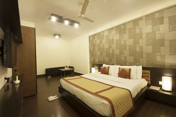 Room 15 of 52