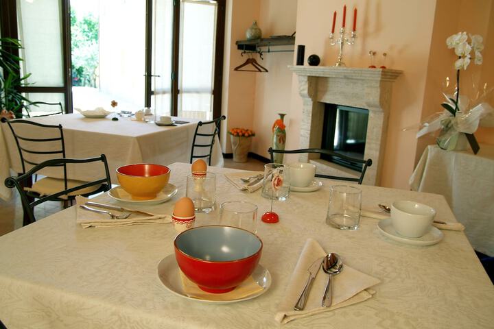 Breakfast area