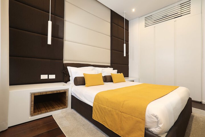 Room 15 of 54