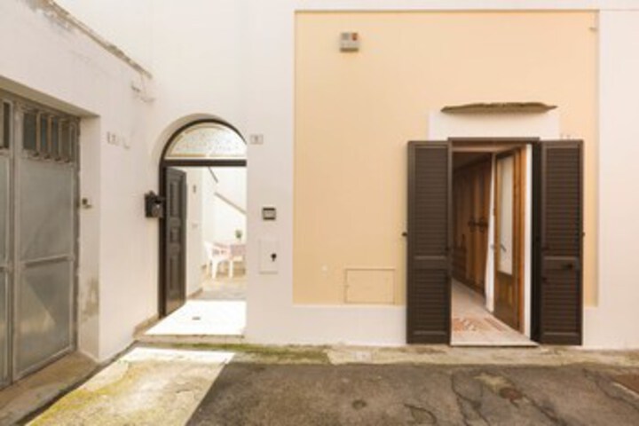 Hotel 5 of 10