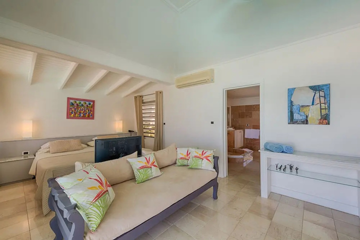 Room 3 of 21