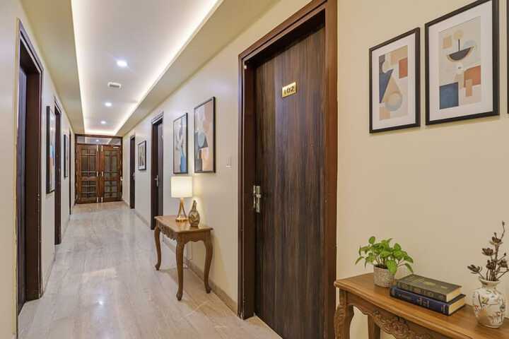Hotel Interior 5 of 27