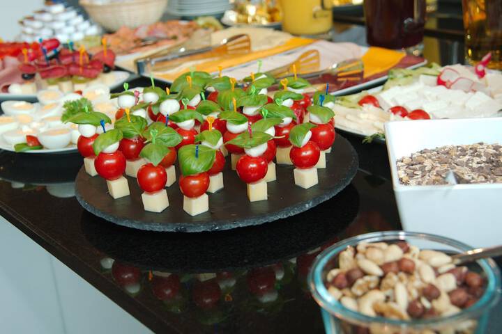 Dining 44 of 62