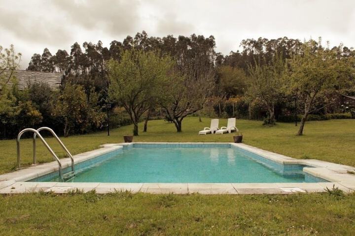 Pool 6 of 10