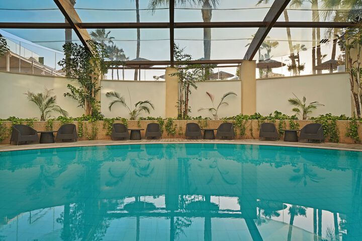 Pool 40 of 75