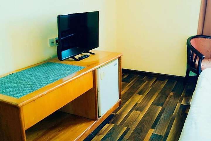 Room 11 of 22