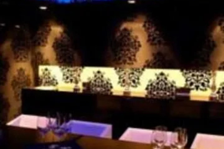 Dining 9 of 10