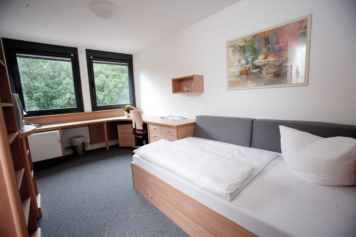 Room 3 of 15