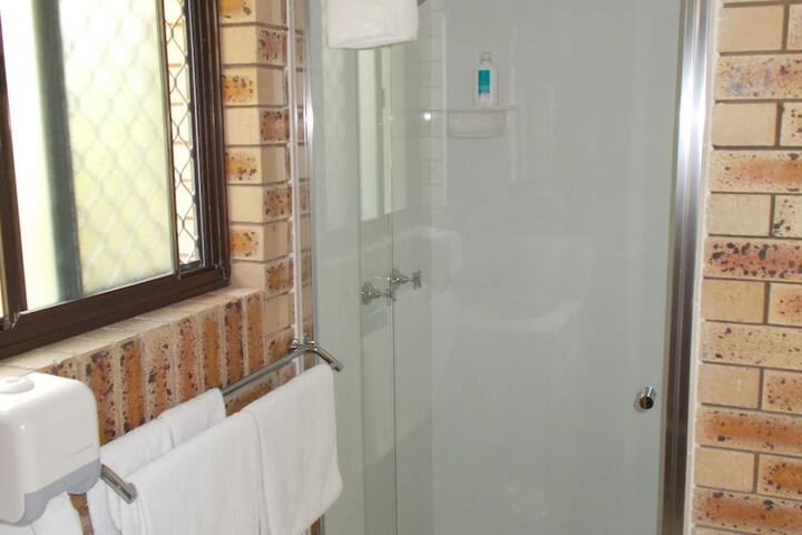 Room 20 of 33