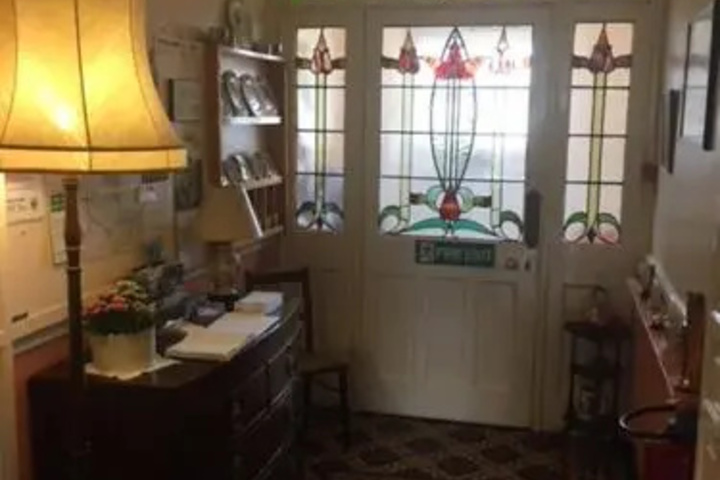 Room 13 of 17