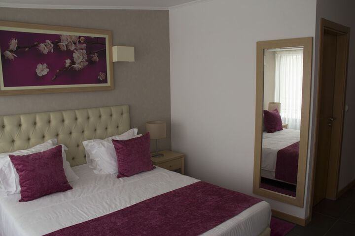 Room 5 of 34