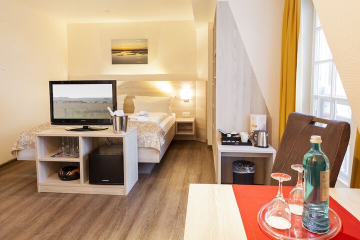 Room 15 of 113