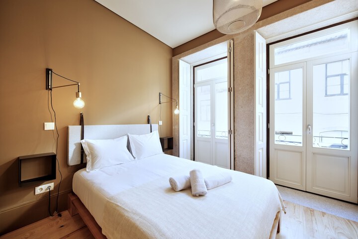 Room 6 of 38