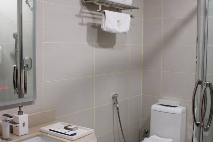 Room 69 of 104