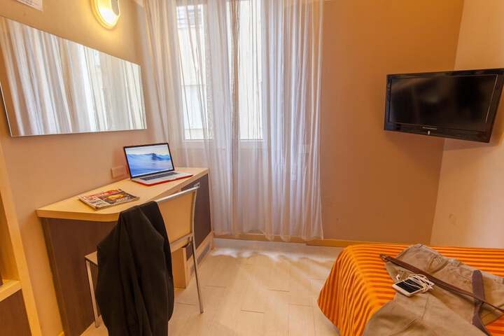 Room 16 of 58