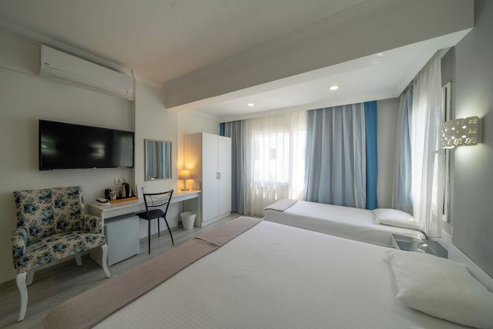 Room 21 of 160